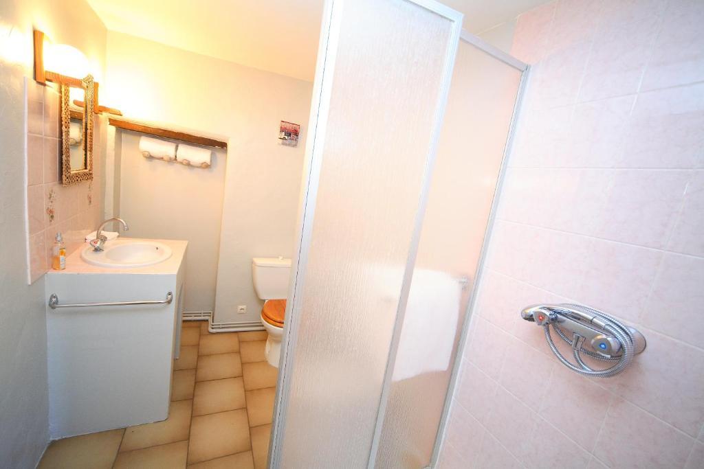 Belle De Nuit Bed & Breakfast Oppede Room photo